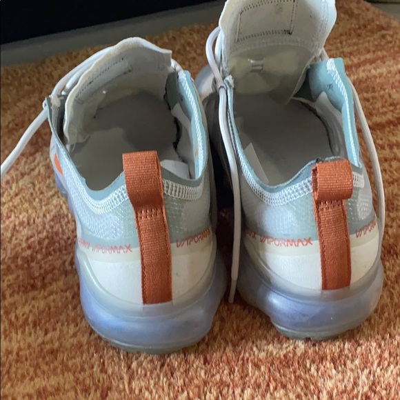 Men’s Vapor max - Picture 4 of 5